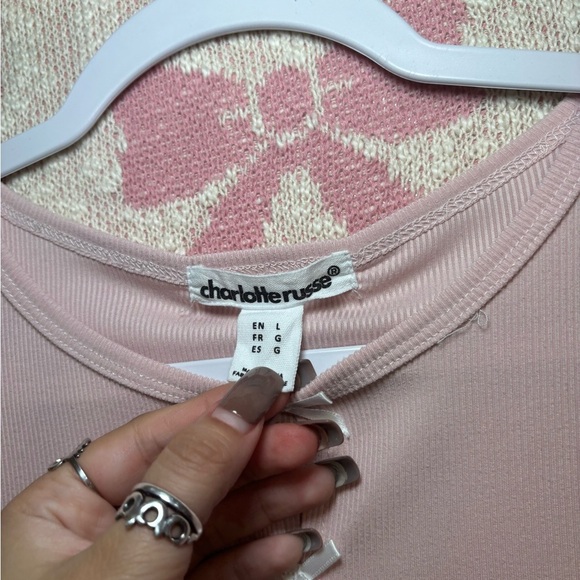 Pink top with white bows - Picture 3 of 3